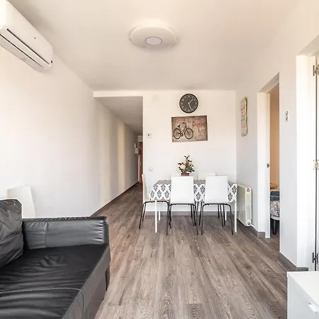 Lovely Apartment Barca 2 Sant Adria de Besos Exterior photo