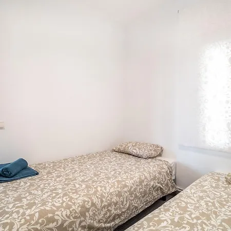 Lovely Apartment Barca 2 Sant Adria de Besos Exterior photo