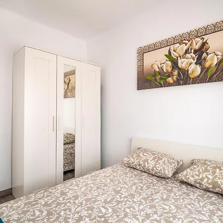 Lovely Apartment Barca 2 Sant Adria de Besos Exterior photo